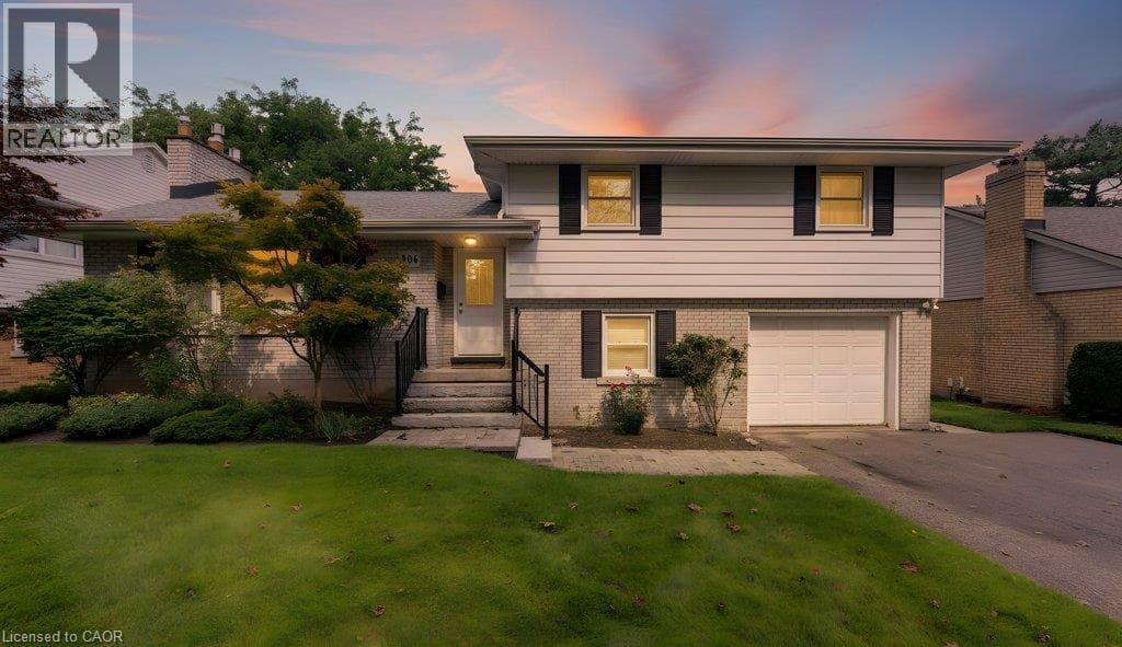 Detached for sale at 204 STANLEY Drive, Uptown West, Waterloo, Ontario, photo 2