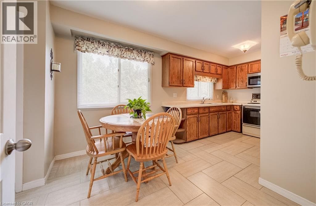 Detached for sale at 16 BONNYLYN Drive, Forest Hill, Kitchener, Ontario, photo 15