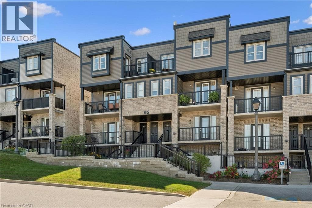 Townhouse for sale at 1989 S OTTAWA Street S Unit# 65E, Laurentian West, Kitchener, Ontario, photo 2