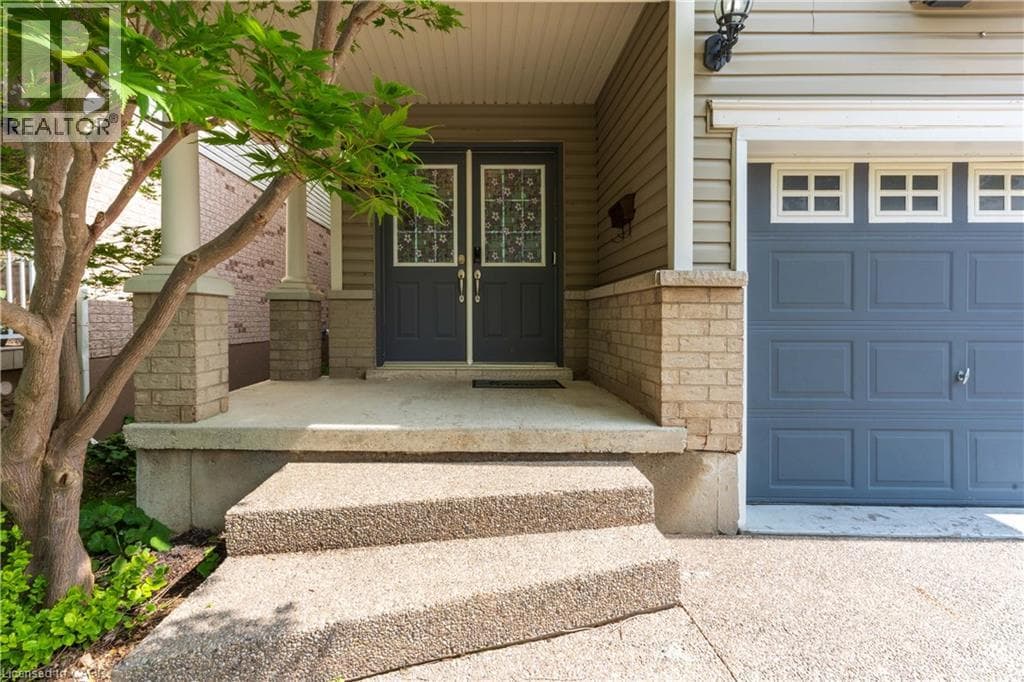 Detached for sale at 756 KARLSFELD Road, Clair Hills, Waterloo, Ontario, photo 3