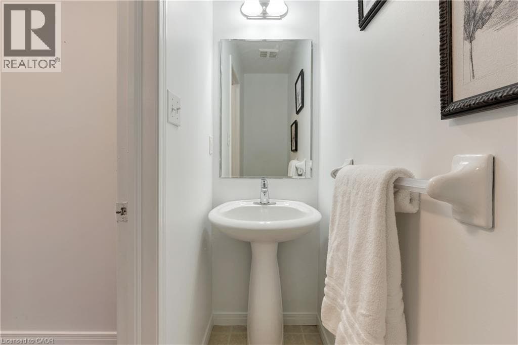 Detached for sale at 756 KARLSFELD Road, Clair Hills, Waterloo, Ontario, photo 8