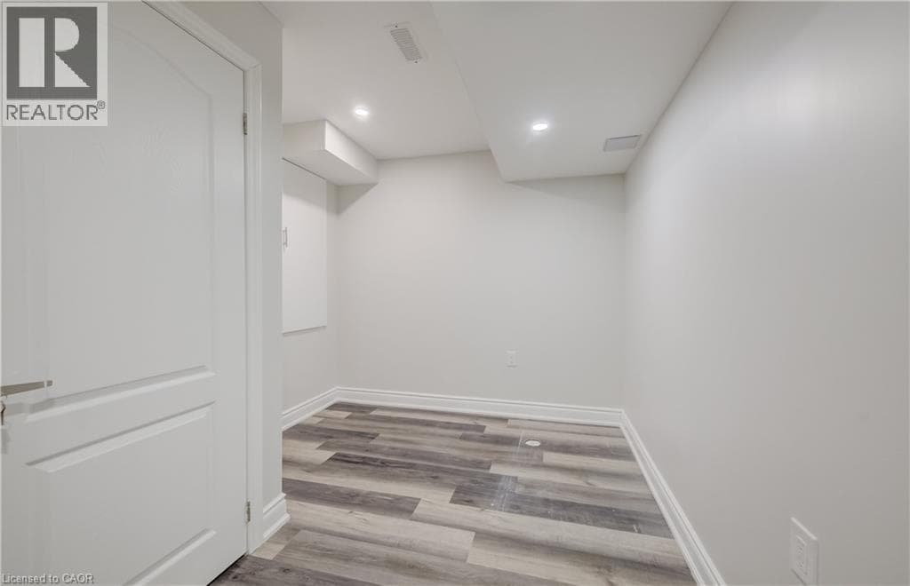 Detached for sale at 52 POINTER Street, Briardean, Cambridge, Ontario, photo 35