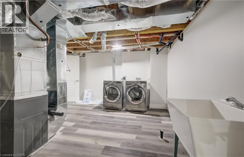 Detached for sale at 52 POINTER Street, Briardean, Cambridge, Ontario, photo 34