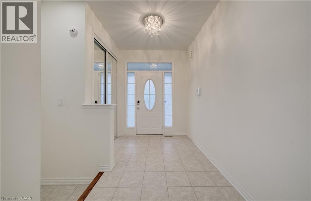Detached for sale at 52 POINTER Street, Briardean, Cambridge, Ontario, photo 5