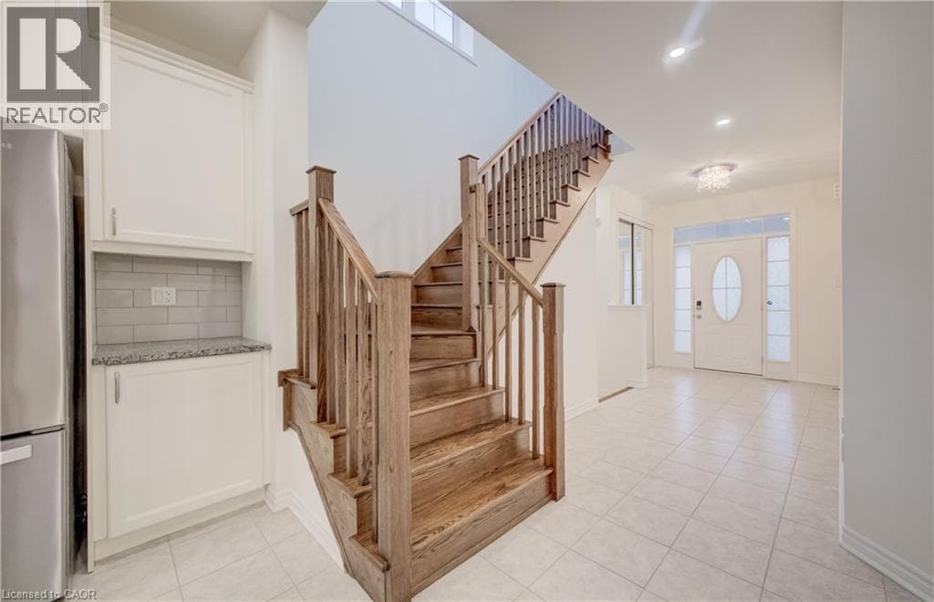 Detached for sale at 52 POINTER Street, Briardean, Cambridge, Ontario, photo 6
