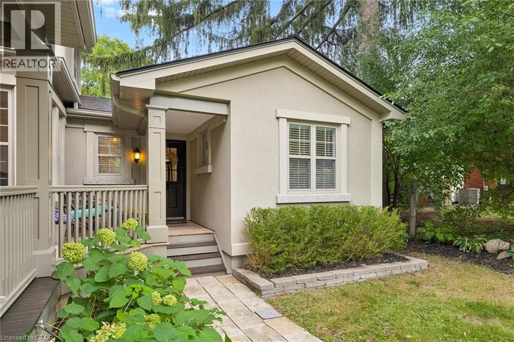 Detached for sale at 15 PANABAKER Street, Hillcrest, Cambridge, Ontario, photo 2