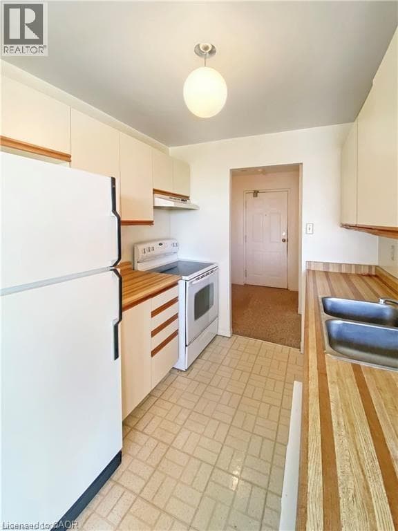 Apartment for sale at 65 HIGHLAND Crescent Unit# 502, Victoria Hills, Kitchener, Ontario, photo 8