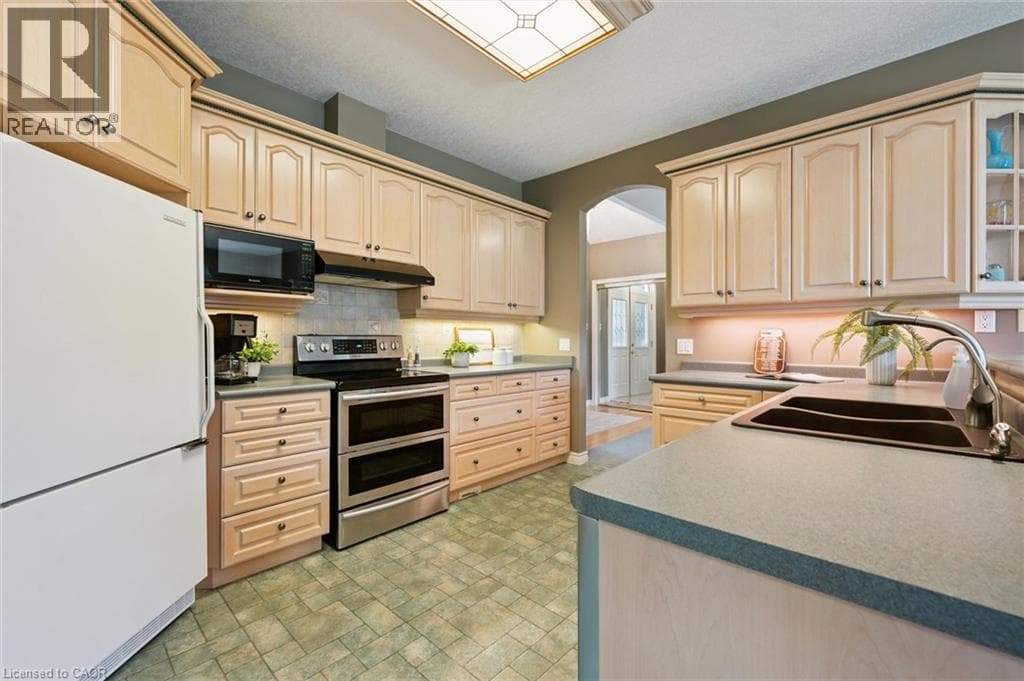 Detached for sale at 8 CHANCELLOR Drive, St. Clements, Wellesley, Ontario, photo 12