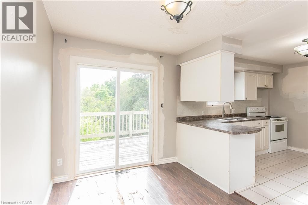 Semi-detached for sale at 157 OLD CARRIAGE Drive, Pioneer Park, Kitchener, Ontario, photo 16