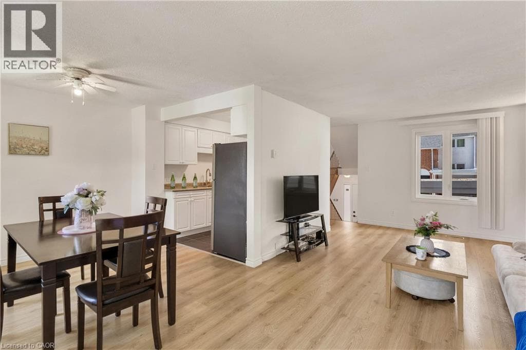 Townhouse for sale at 427 KEATS Way Unit# 2, Erb West, Waterloo, Ontario, photo 6