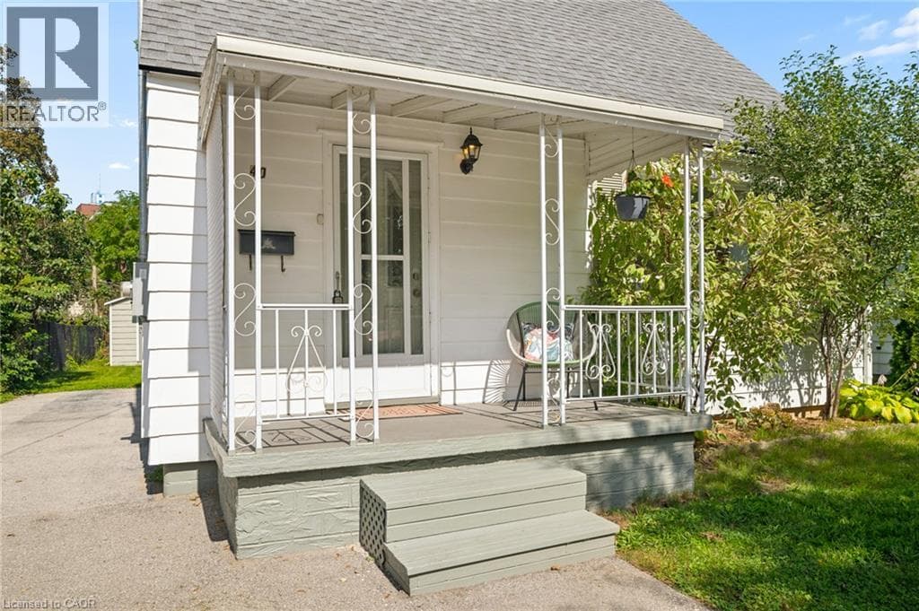 Detached for sale at 40 PERTH Road, Southdale, Kitchener, Ontario, photo 3