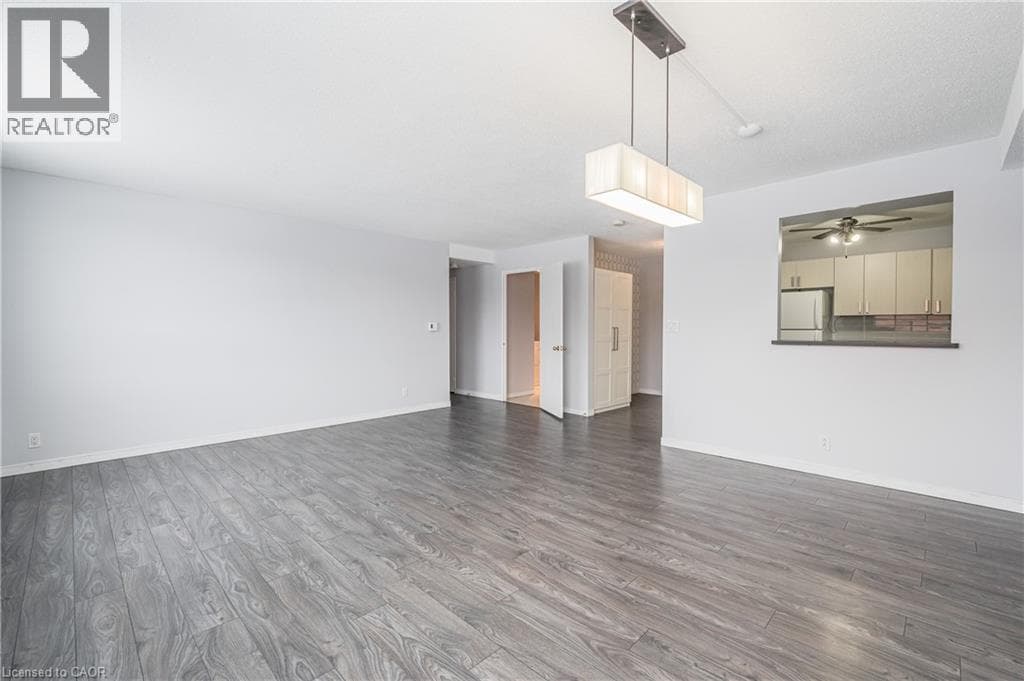 Apartment for sale at 18 HOLBORN Court Unit# 211, Stanley Park, Kitchener, Ontario, photo 8