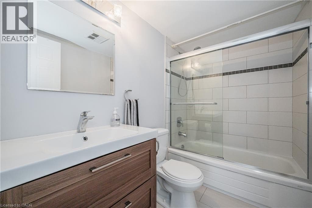 Apartment for sale at 18 HOLBORN Court Unit# 211, Stanley Park, Kitchener, Ontario, photo 10