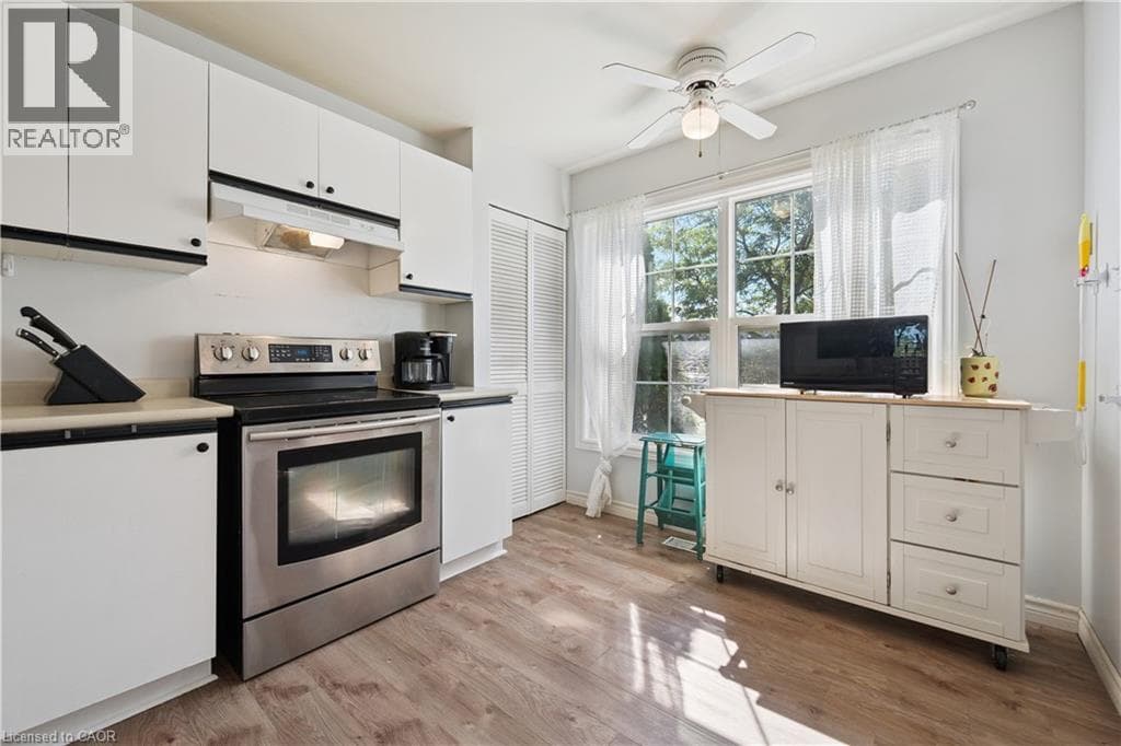 Townhouse for sale at 26 POPLAR Drive Unit# 39, Silverheights, Cambridge, Ontario, photo 6