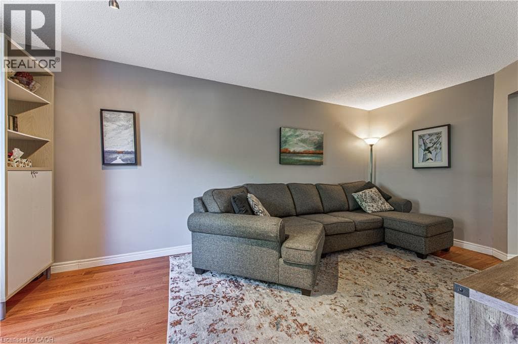 Detached for sale at 47 HILLTOP Drive, Ayr, North Dumfries, Ontario, photo 11