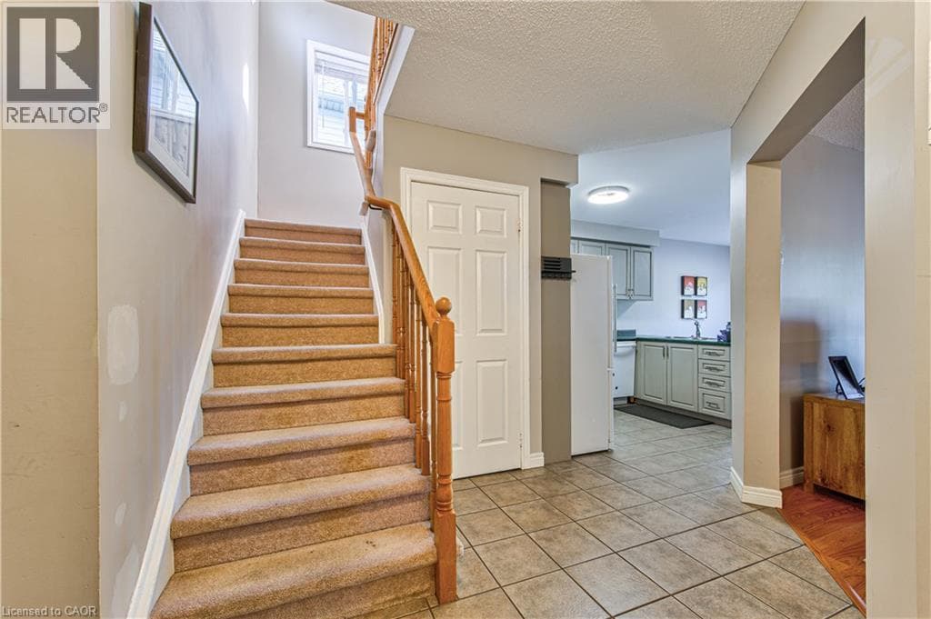 Detached for sale at 47 HILLTOP Drive, Ayr, North Dumfries, Ontario, photo 6