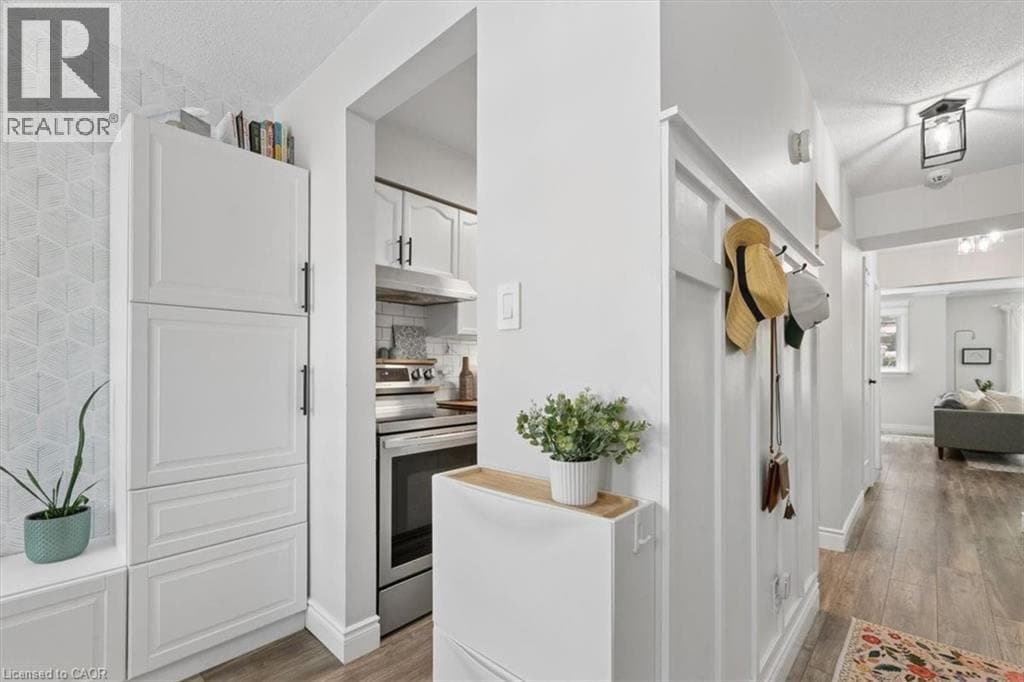 Townhouse for sale at 180 HIGHLAND Crescent Unit# 10, Victoria Hills, Kitchener, Ontario, photo 3