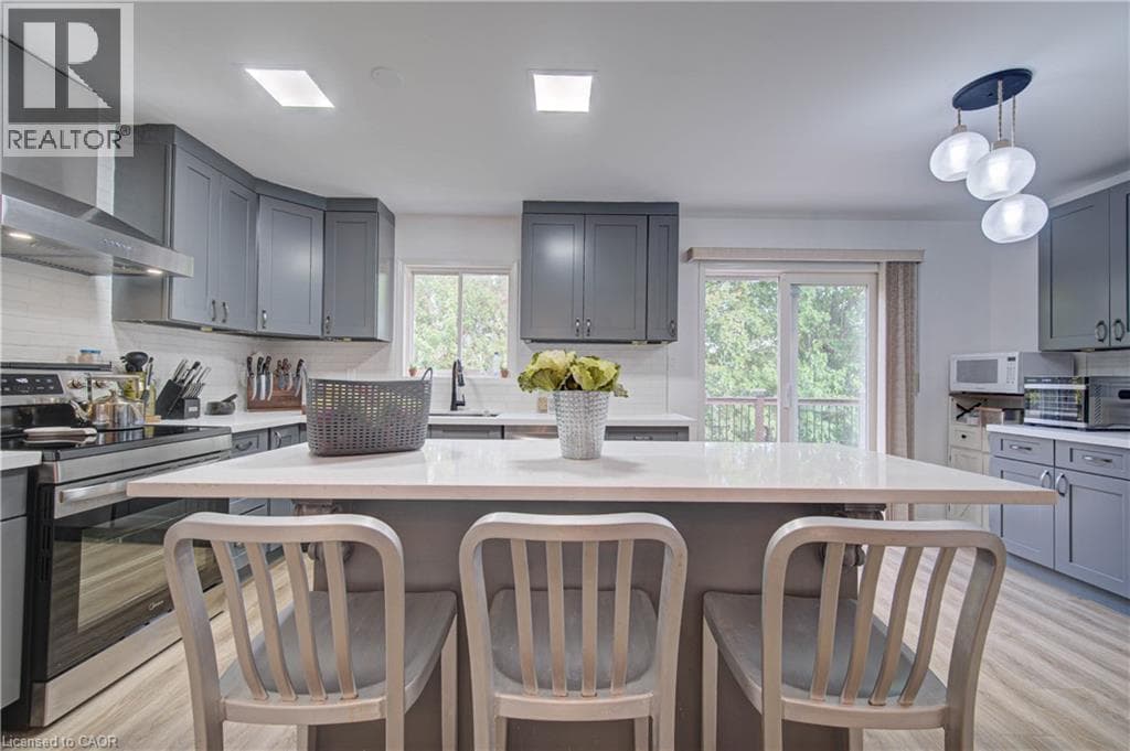 Detached for sale at 317 CHRISTOPHER Drive, Southview, Cambridge, Ontario, photo 9