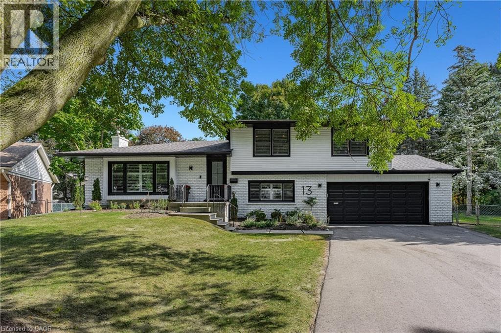 Detached for sale at 13 SOUTHWICK Place, University Downs, Waterloo, Ontario, photo 2
