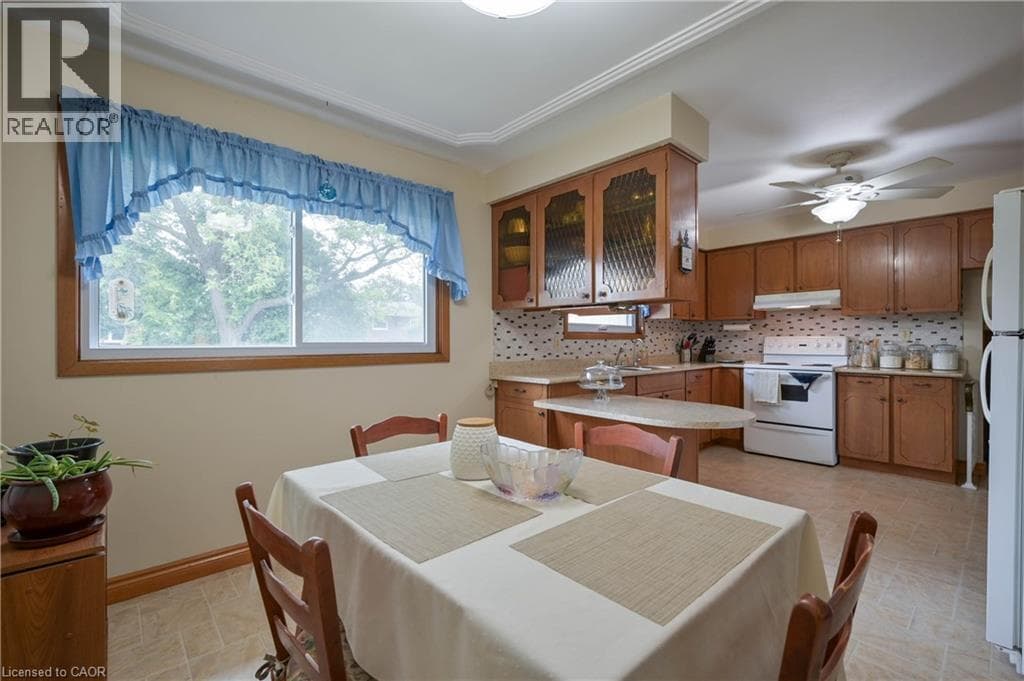 Detached for sale at 99 LORRAINE Avenue, Heritage Park, Kitchener, Ontario, photo 14