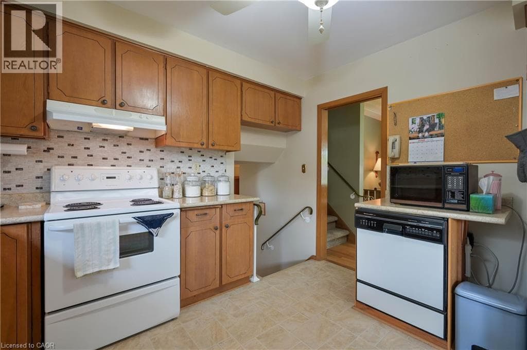 Detached for sale at 99 LORRAINE Avenue, Heritage Park, Kitchener, Ontario, photo 11