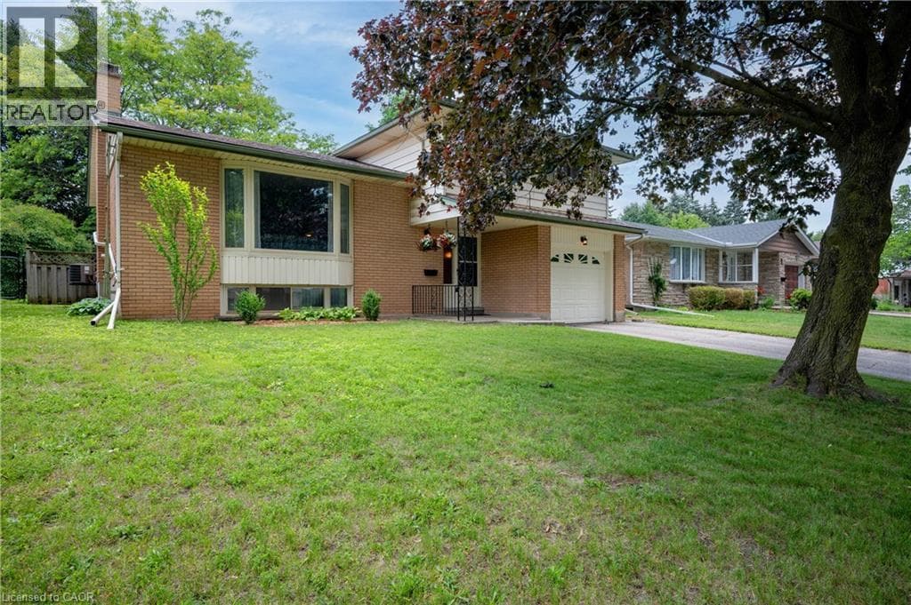 Detached for sale at 99 LORRAINE Avenue, Heritage Park, Kitchener, Ontario, photo 2