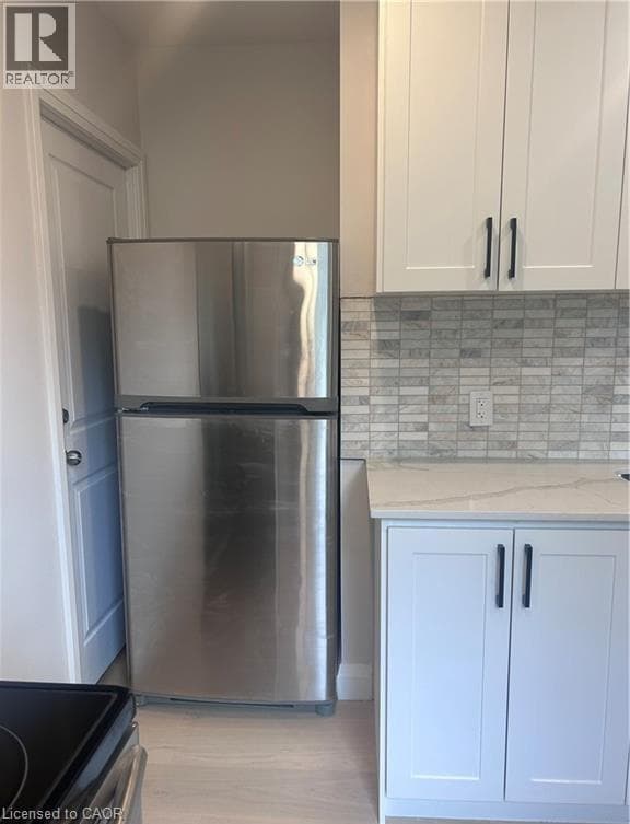 Detached for sale at 74 ST CLAIR Avenue, Southdale, Kitchener, Ontario, photo 3
