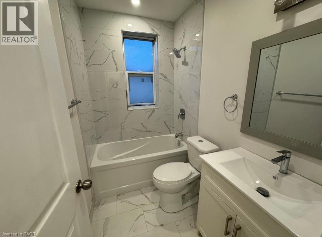 Detached for sale at 74 ST CLAIR Avenue, Southdale, Kitchener, Ontario, photo 12