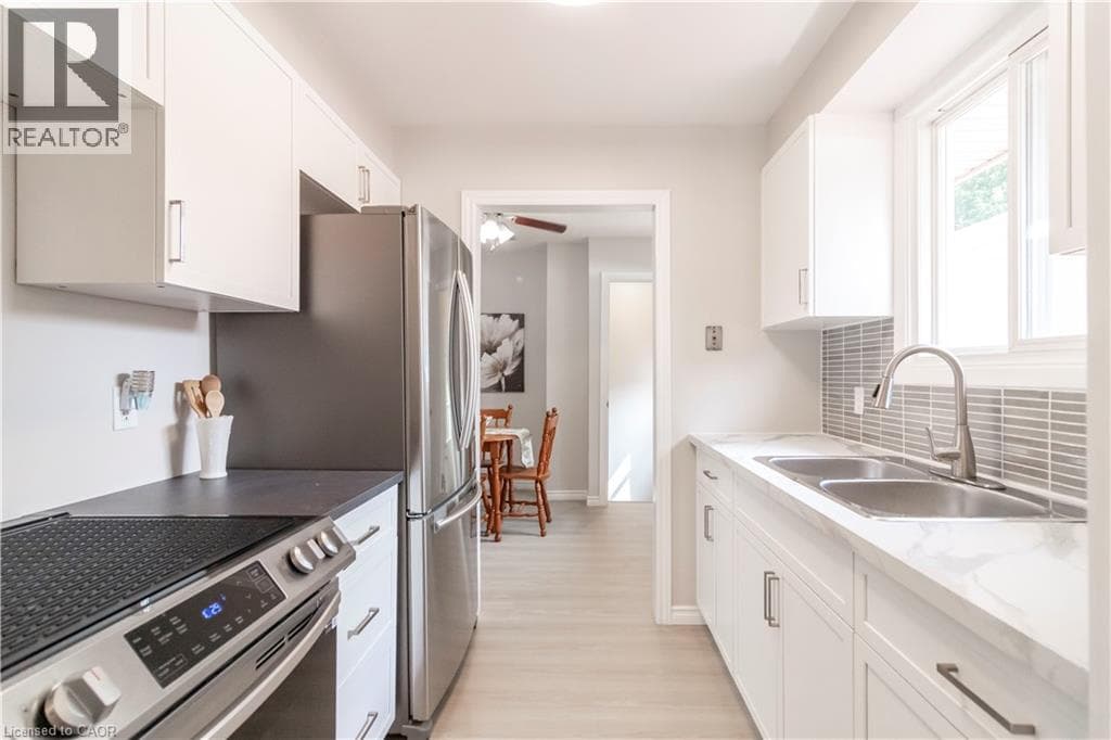 Detached for sale at 140 ARROWHEAD Crescent, Pioneer Park, Kitchener, Ontario, photo 14