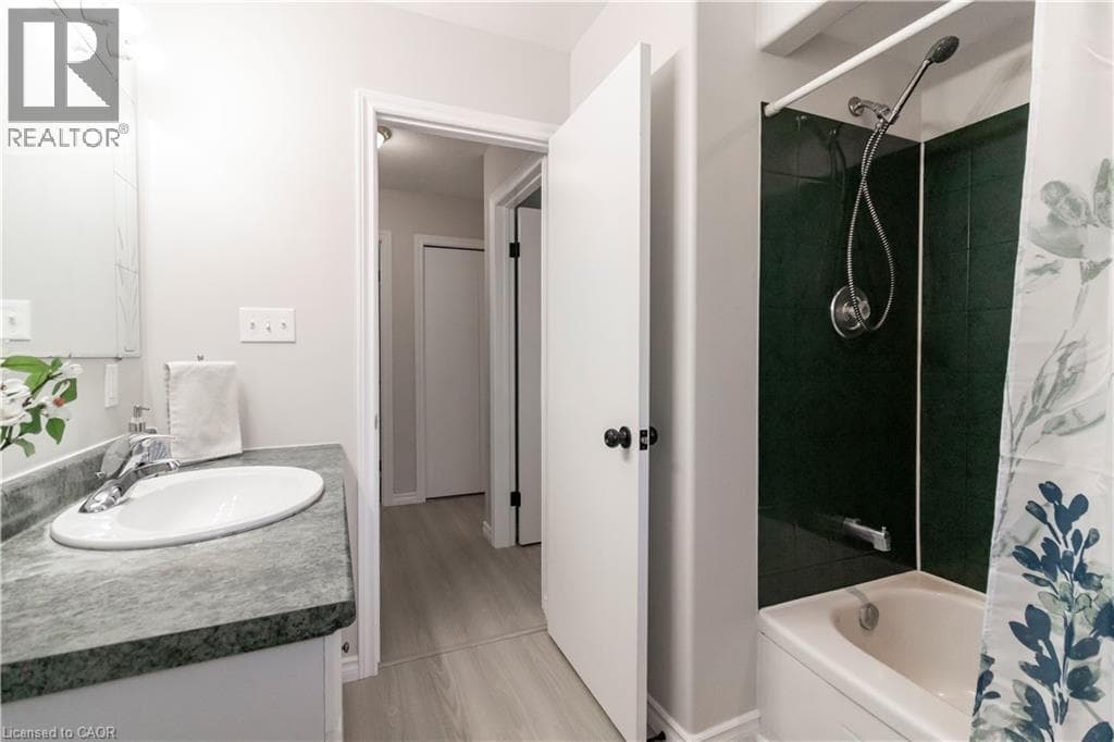 Detached for sale at 140 ARROWHEAD Crescent, Pioneer Park, Kitchener, Ontario, photo 22