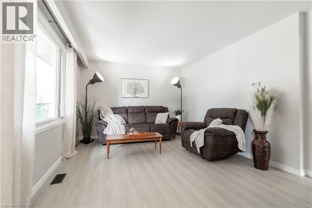 Detached for sale at 140 ARROWHEAD Crescent, Pioneer Park, Kitchener, Ontario, photo 10