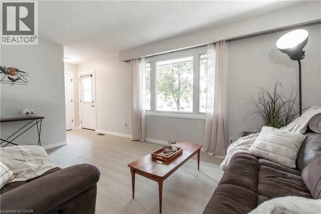 Detached for sale at 140 ARROWHEAD Crescent, Pioneer Park, Kitchener, Ontario, photo 12