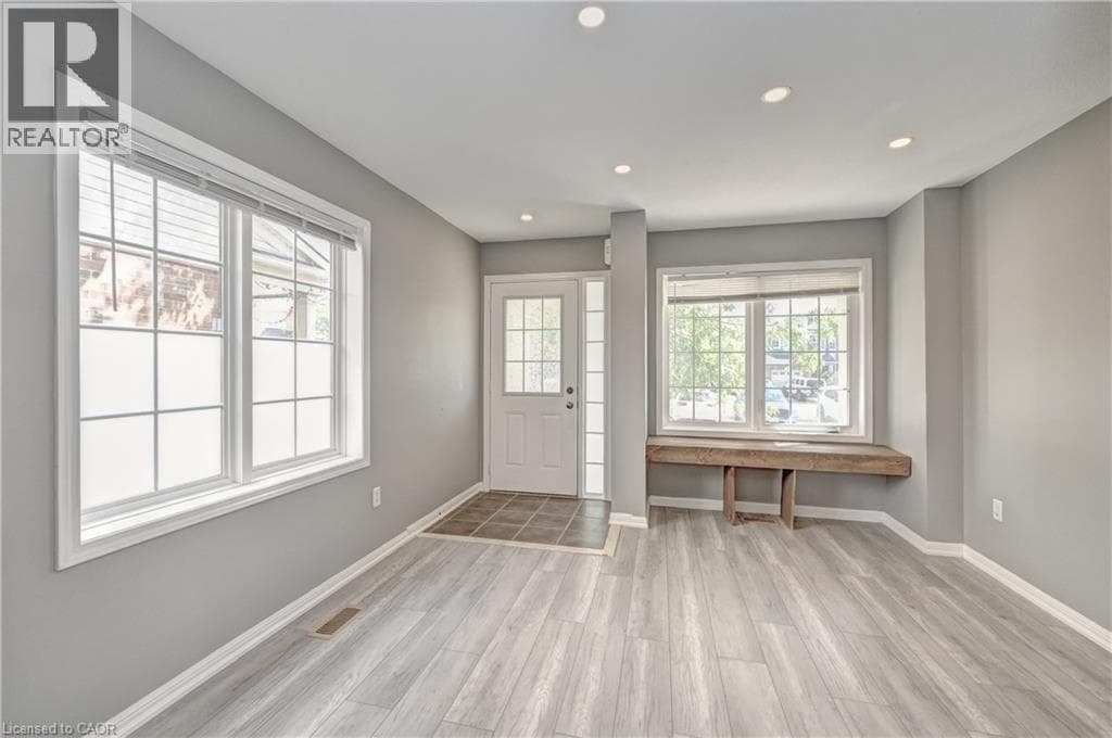 Townhouse for sale at 103 BLACKBIRD Circle, Silverheights, Cambridge, Ontario, photo 10