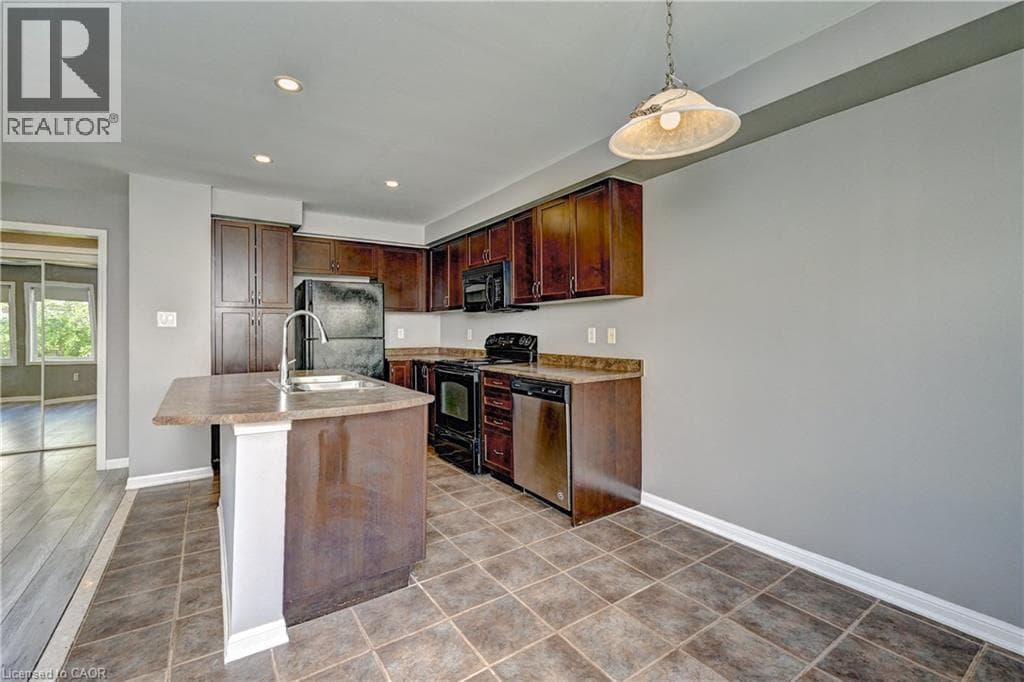 Townhouse for sale at 103 BLACKBIRD Circle, Silverheights, Cambridge, Ontario, photo 19