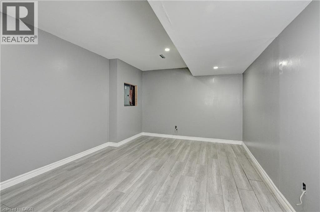 Townhouse for sale at 103 BLACKBIRD Circle, Silverheights, Cambridge, Ontario, photo 37