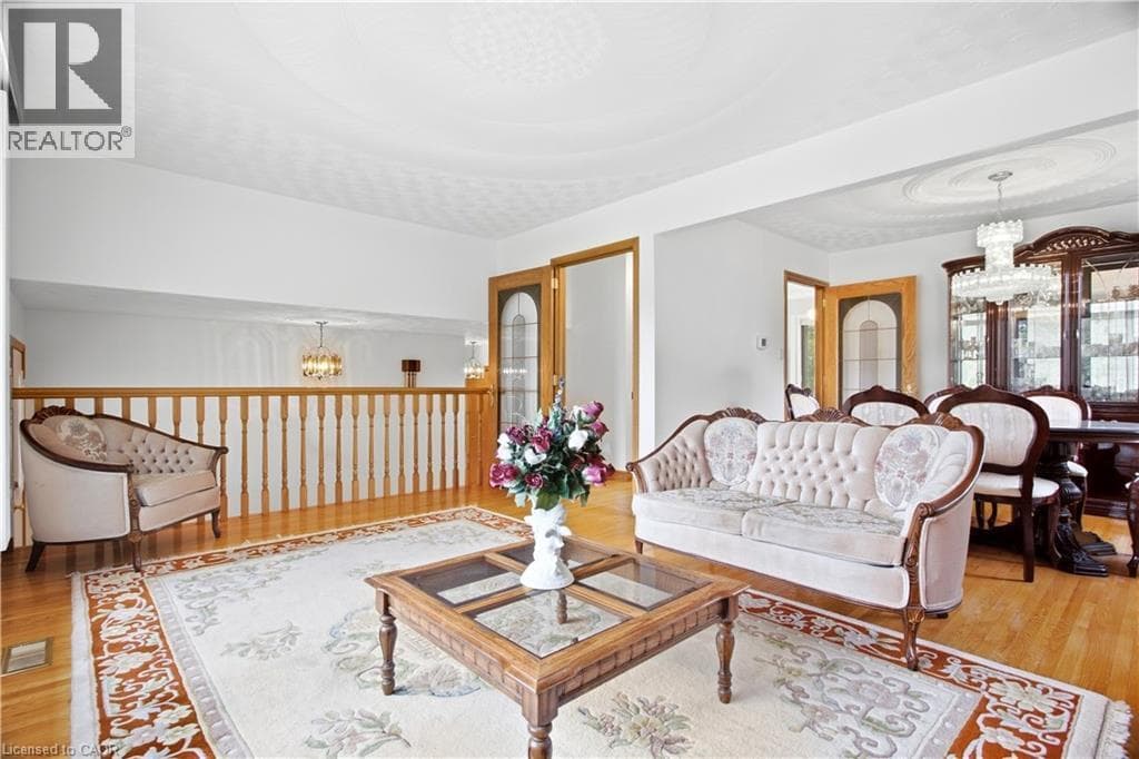 Detached for sale at 93 OLD CHICOPEE Drive, Stanley Park, Kitchener, Ontario, photo 7