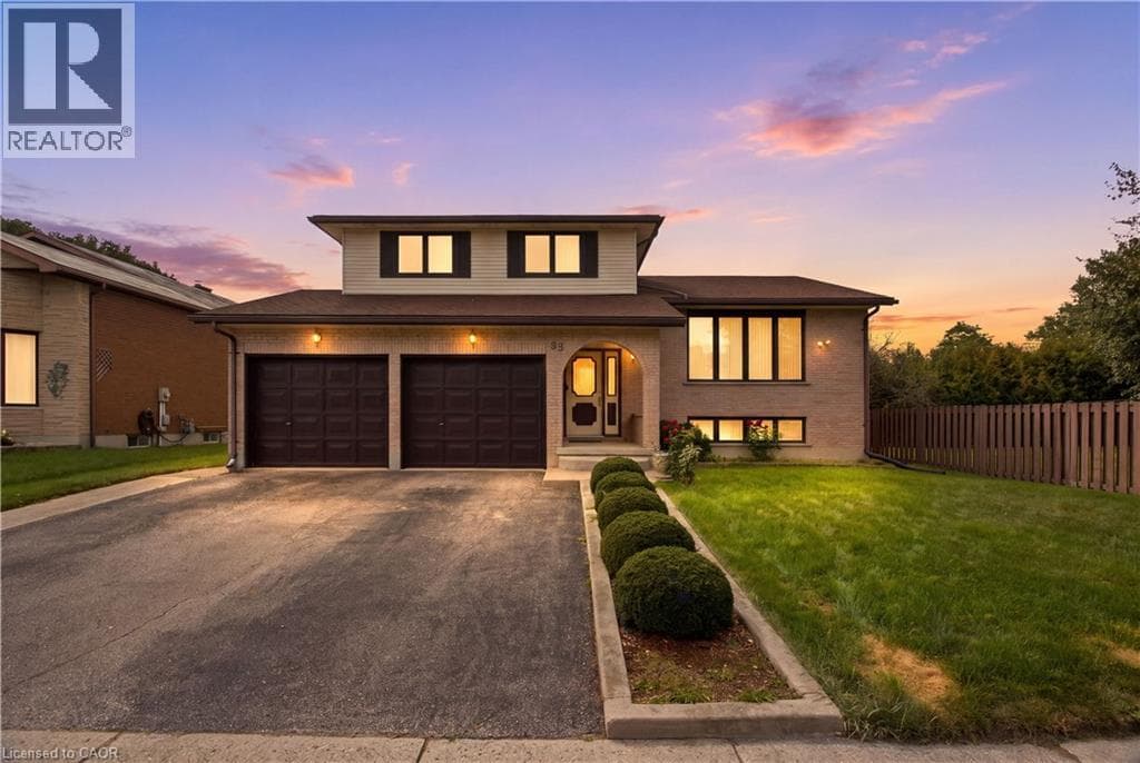 Detached for sale at 93 OLD CHICOPEE Drive, Stanley Park, Kitchener, Ontario
