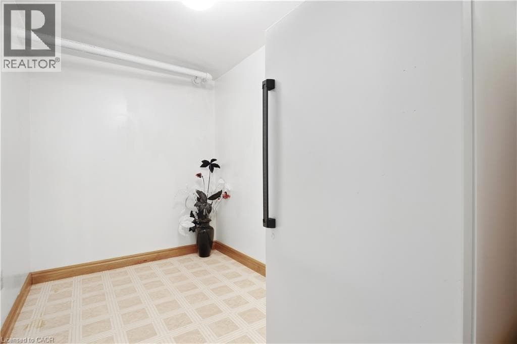 Detached for sale at 93 OLD CHICOPEE Drive, Stanley Park, Kitchener, Ontario, photo 34