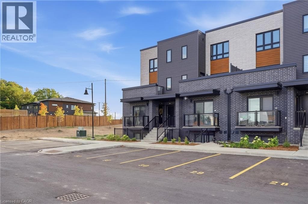 Townhouse for sale at 235 CHAPEL HILL Drive Unit# 31, Doon South, Kitchener, Ontario, photo 43