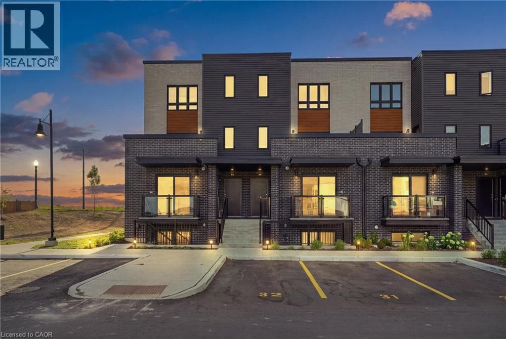 Townhouse for sale at 235 CHAPEL HILL Drive Unit# 31, Doon South, Kitchener, Ontario