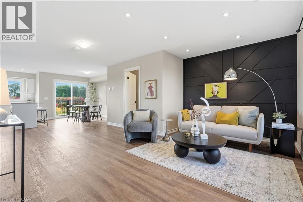 Townhouse for sale at 235 CHAPEL HILL Drive Unit# 31, Doon South, Kitchener, Ontario, photo 3