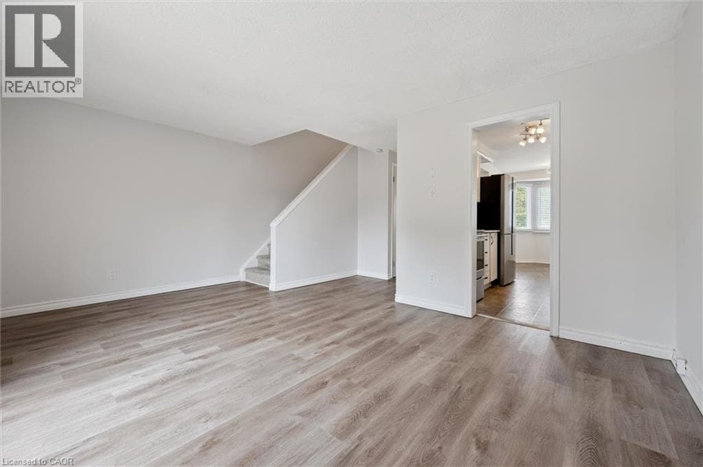 Townhouse for sale at 750 ERINBROOK Drive Unit# 2, Country Hills West, Kitchener, Ontario, photo 8