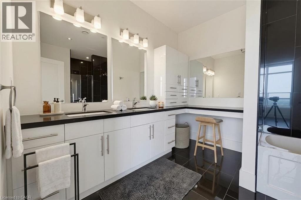 Apartment for sale at 1 VICTORIA Street S Unit# 1903, Downtown Kitchener, Kitchener, Ontario, photo 7