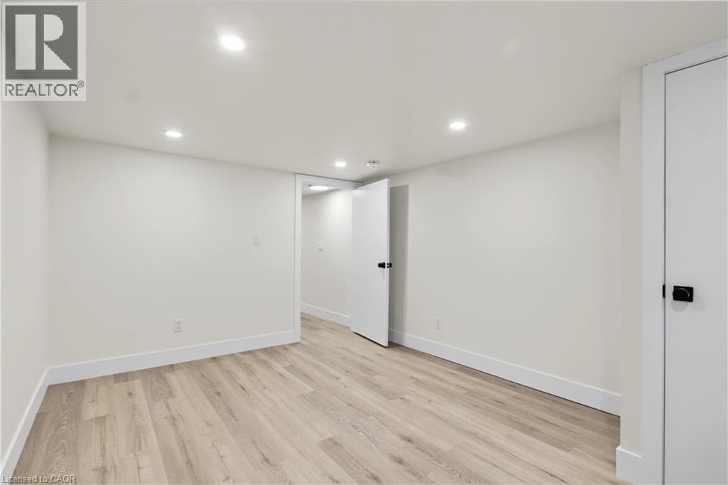 Detached for sale at 223 MARGARET Avenue, Mt. Hope Huron Park, Kitchener, Ontario, photo 29