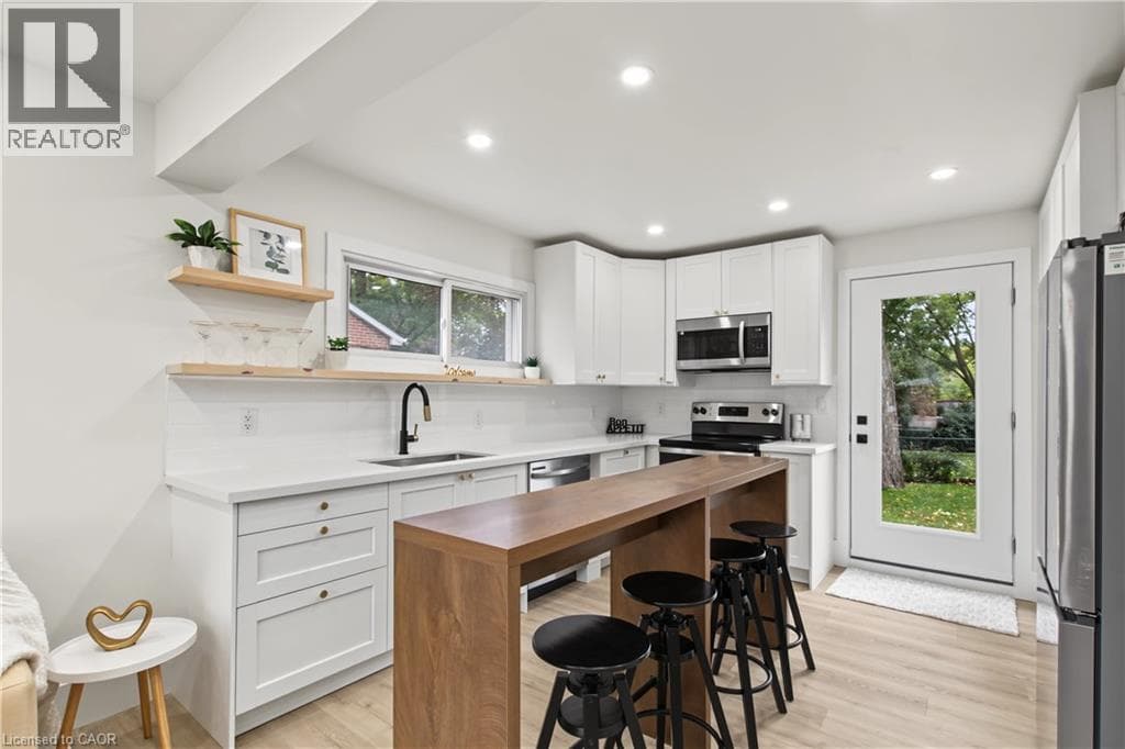 Detached for sale at 223 MARGARET Avenue, Mt. Hope Huron Park, Kitchener, Ontario, photo 8