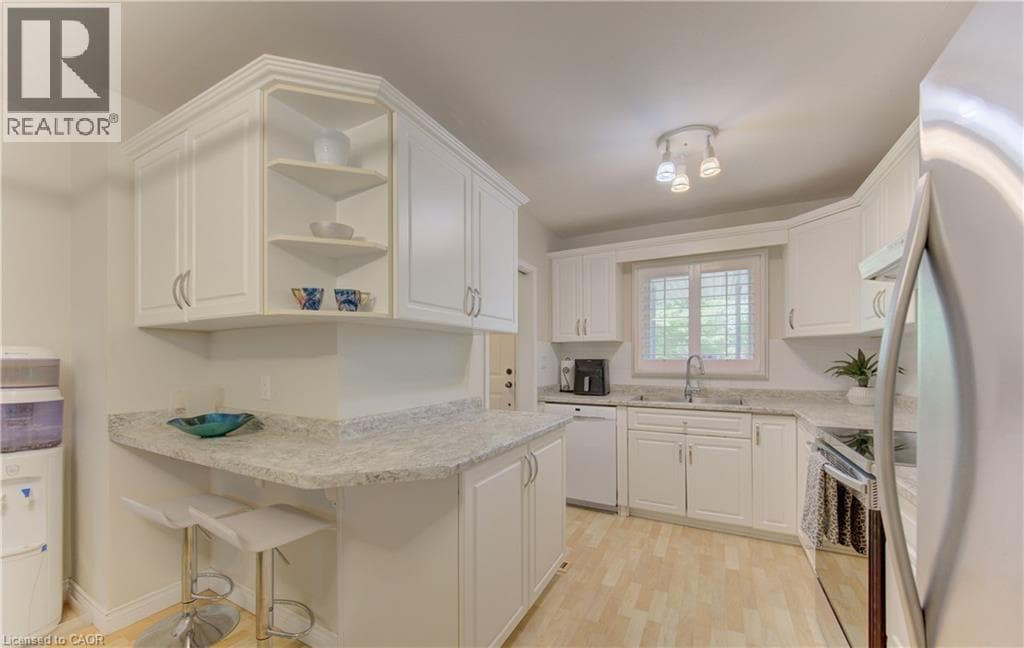 Detached for sale at 71 PINECREST Drive, Stanley Park, Kitchener, Ontario, photo 13