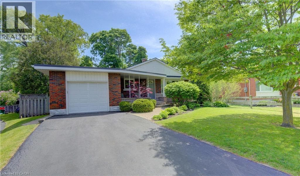 Detached for sale at 71 PINECREST Drive, Stanley Park, Kitchener, Ontario, photo 6