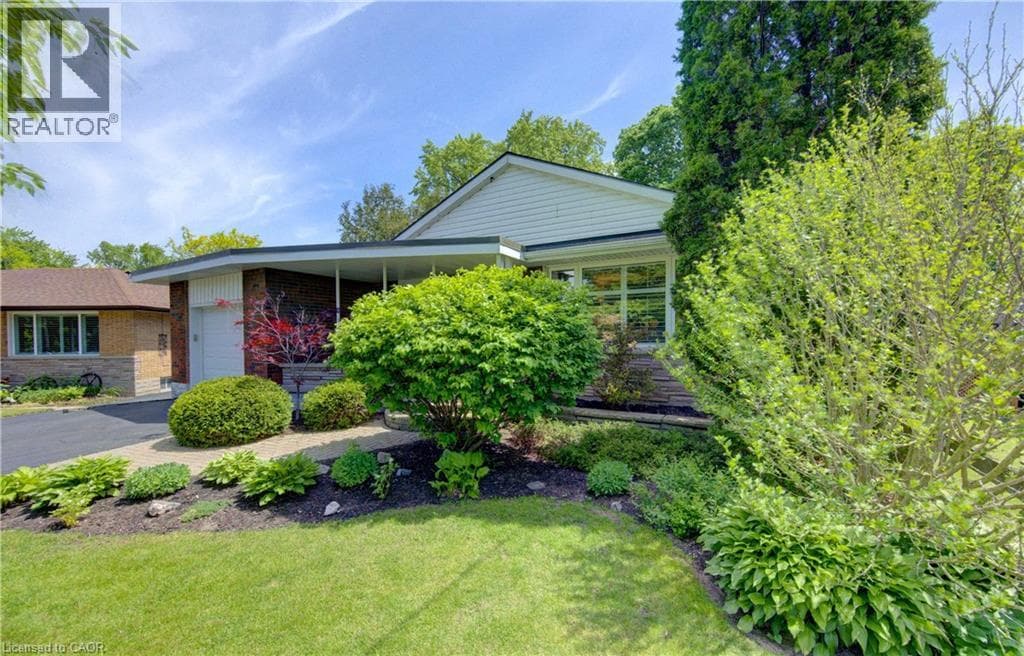 Detached for sale at 71 PINECREST Drive, Stanley Park, Kitchener, Ontario, photo 3