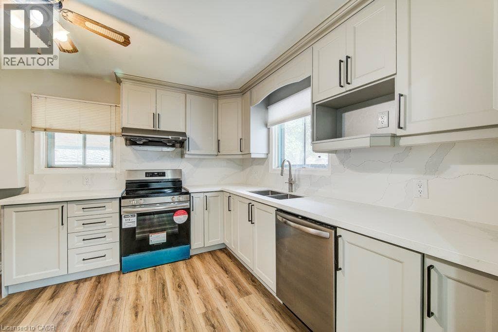 Multi-family for sale at 102 MASSEY Avenue, Vanier, Kitchener, Ontario, photo 6