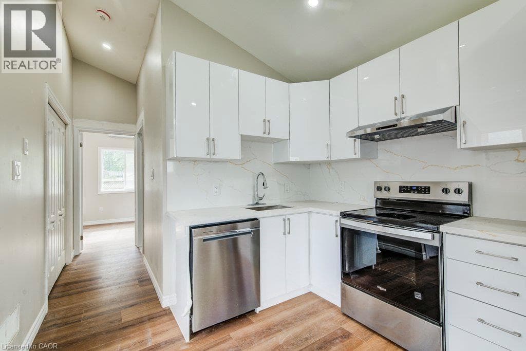 Multi-family for sale at 102 MASSEY Avenue, Vanier, Kitchener, Ontario, photo 33